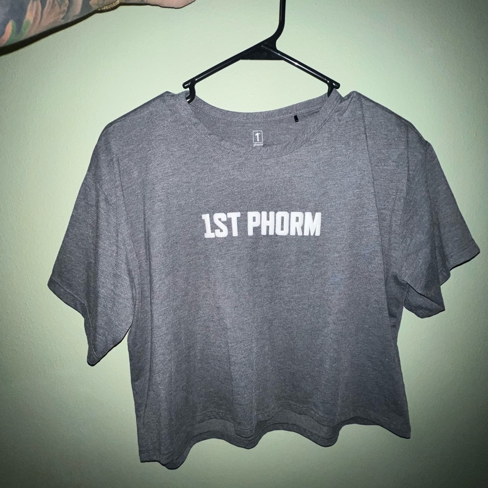 1st Phorm Gray Crop Top - We Do The Work
